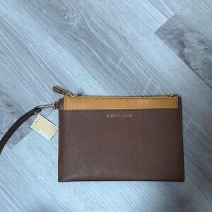 Michael Kors Jet Set Travel Wristlet